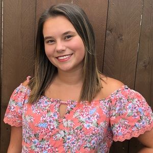 Meet your Posher, Angela